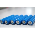 影響三元材料成本價(jià)格的兩大因素碳酸鋰和鈷。